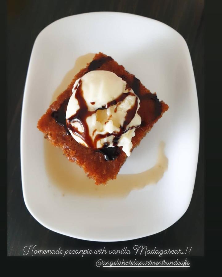 טולון Angelo Cafe Hotel מראה חיצוני תמונה