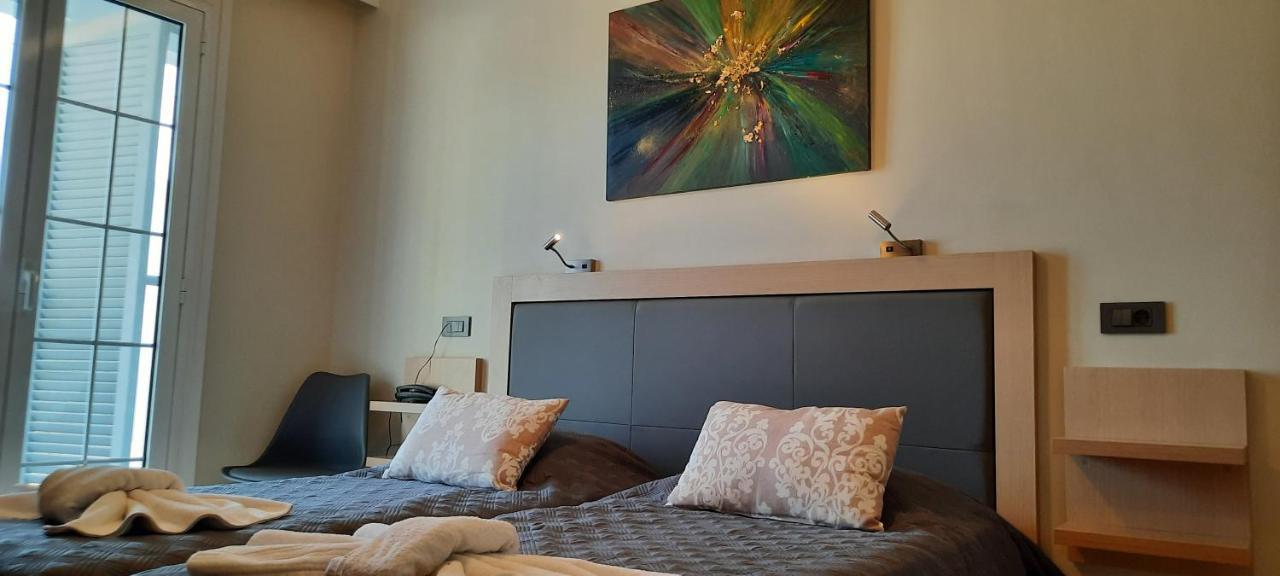 טולון Angelo Cafe Hotel מראה חיצוני תמונה
