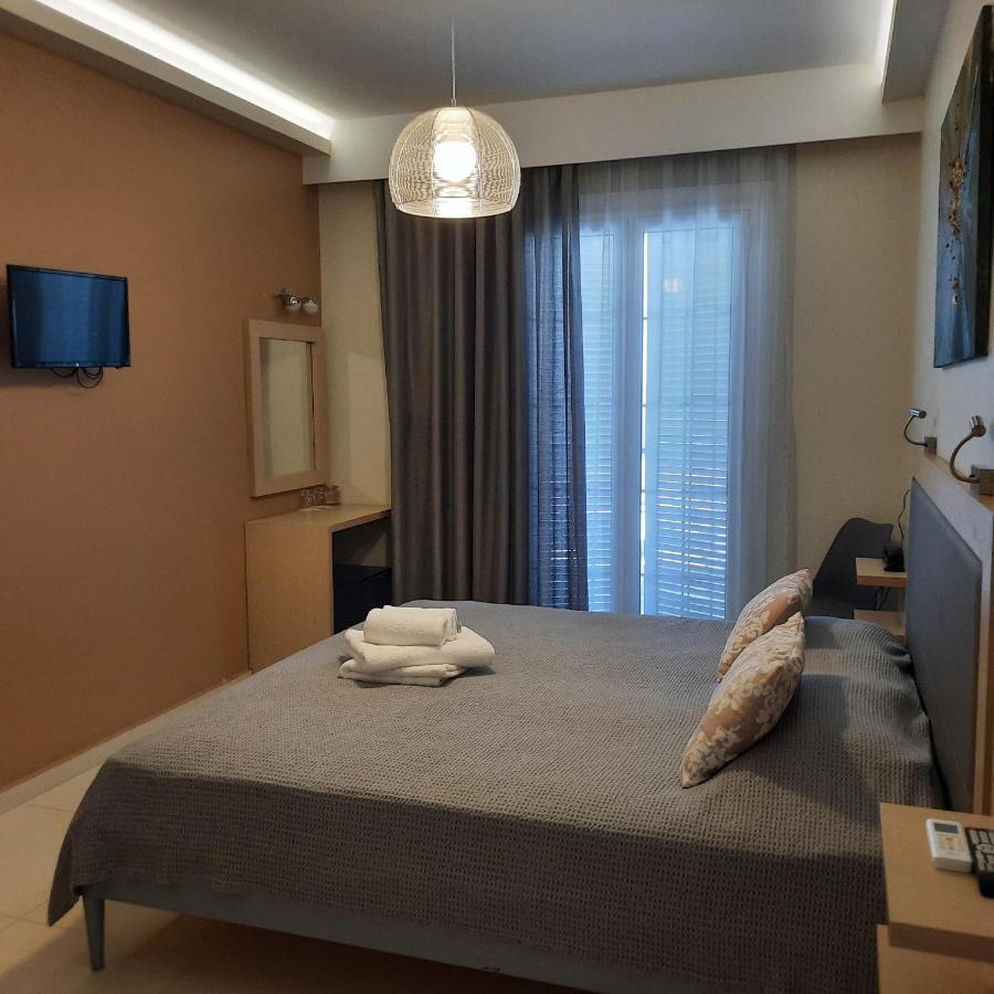 טולון Angelo Cafe Hotel מראה חיצוני תמונה