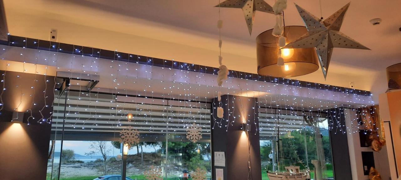 טולון Angelo Cafe Hotel מראה חיצוני תמונה